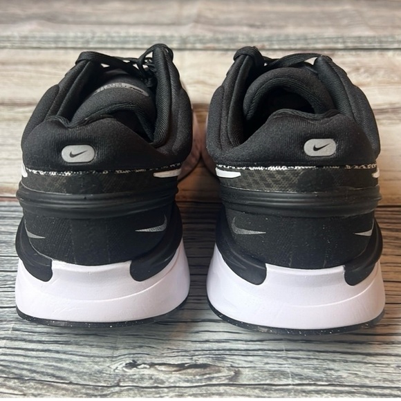 New Nike Men’s React Miller 3 White/White-Black Size 11 - Picture 5 of 7